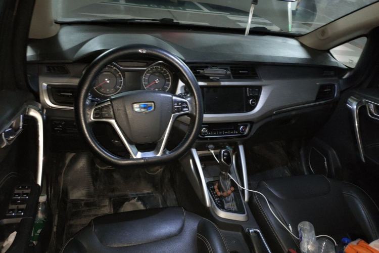Used Geely Auto Vision X3 2017 1.5L Automatic Luxury Model Center Console