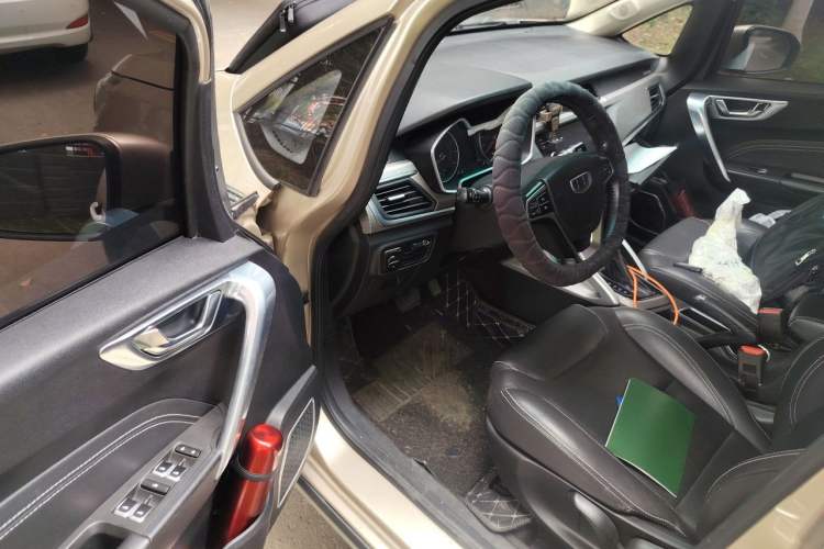 Used Geely Auto Vision X3 2017 1.5L Automatic Luxury Model Driver Seat