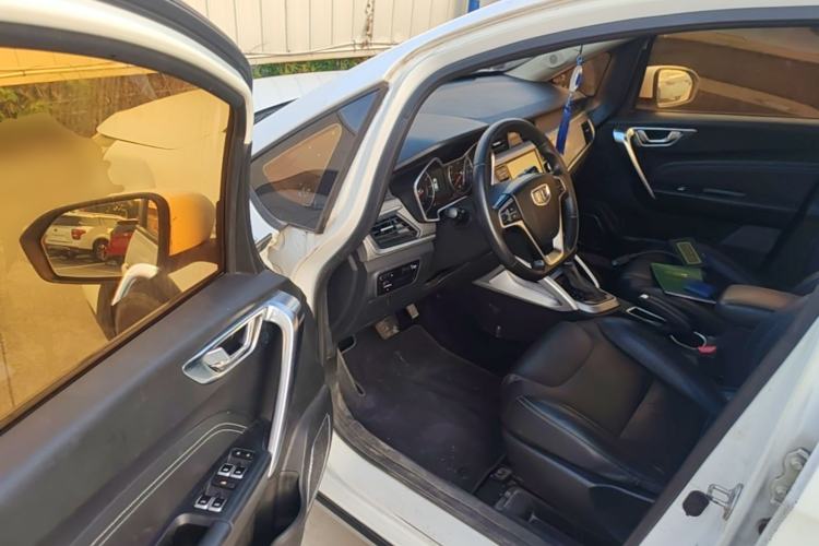 Used Geely Auto Vision X3 2017 1.5L Automatic Elite Model Driver Seat