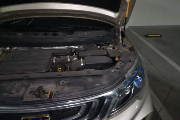 Used Geely Auto Vision X3 2017 1.5L Automatic Elite Model Engine Bay Left