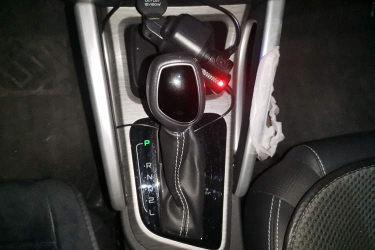 Used Geely Auto Vision X3 2017 1.5L Automatic Elite Model Gear Lever