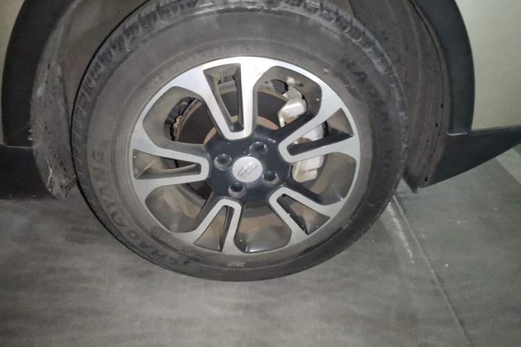 Used Geely Auto Vision X3 2017 1.5L Automatic Elite Model Right Front Wheel Hub