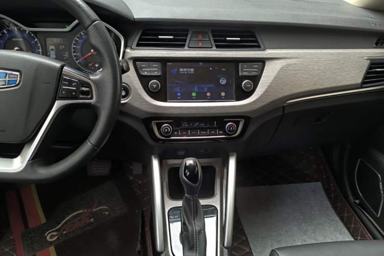 Used Geely Auto Vision X3 2017 1.5L Automatic Elite Model Audio And AC Panel