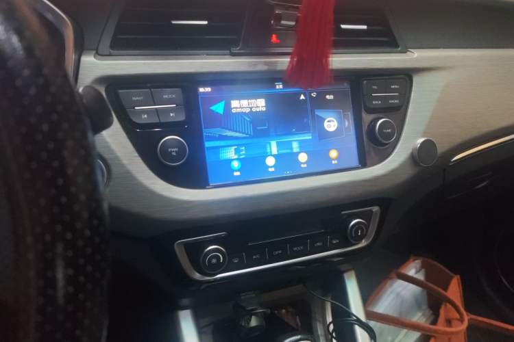Used Geely Auto Vision X3 2017 1.5L Automatic Elite Model Audio And AC Panel