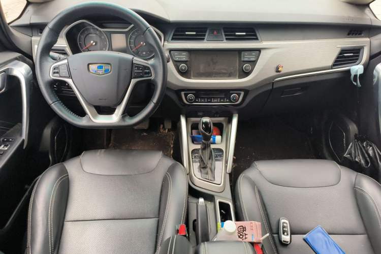 Used Geely Auto Vision X3 2017 1.5L Automatic Luxury Model Center Console