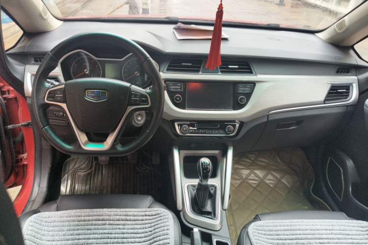 Used Geely Auto Vision X3 2017 1.5L Manual Luxury Model Center Console