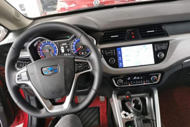 Used Geely Auto Vision X3 2017 1.5L Automatic Elite Model Center Console