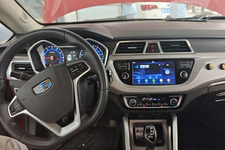 Used Geely Auto Vision X3 2017 1.5L Automatic Luxury Model Center Console