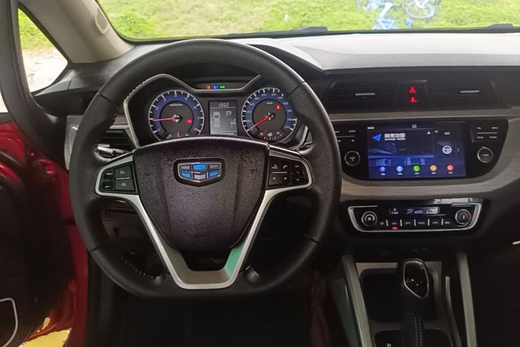 Used Geely Auto Vision X3 2017 1.5L Automatic Luxury Model Center Console