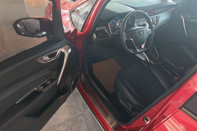 Used Geely Auto Vision X3 2017 1.5L Automatic Luxury Model Driver Seat