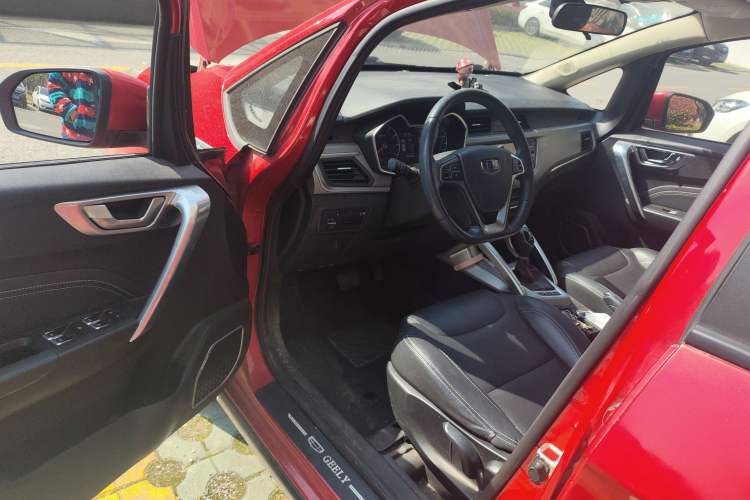 Used Geely Auto Vision X3 2017 1.5L Automatic Luxury Model Driver Seat