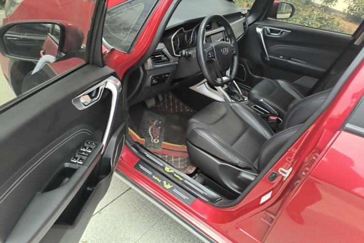 Used Geely Auto Vision X3 2017 1.5L Automatic Elite Model Driver Seat