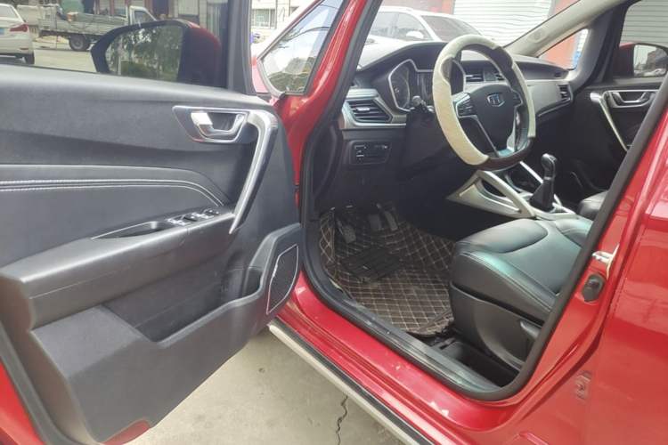 Used Geely Auto Vision X3 2017 1.5L Manual Luxury Model Driver Seat