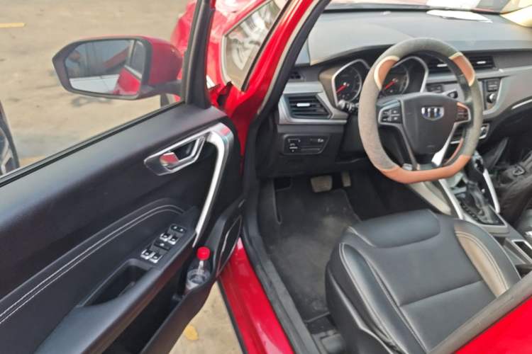 Used Geely Auto Vision X3 2017 1.5L Automatic Elite Model Driver Seat
