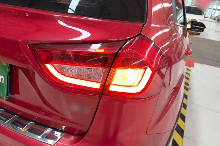 Used Geely Auto Vision X3 2017 1.5L Automatic Elite Model Exterior 3