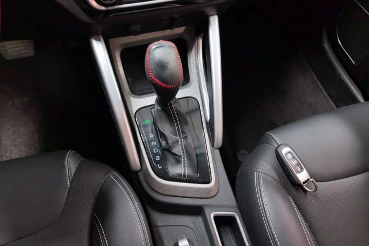Used Geely Auto Vision X3 2017 1.5L Automatic Elite Model Gear Lever