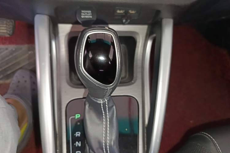 Used Geely Auto Vision X3 2017 1.5L Automatic Luxury Model Gear Lever