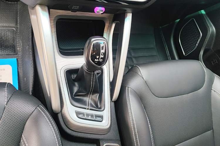 Used Geely Auto Vision X3 2017 1.5L Automatic Luxury Model Gear Lever
