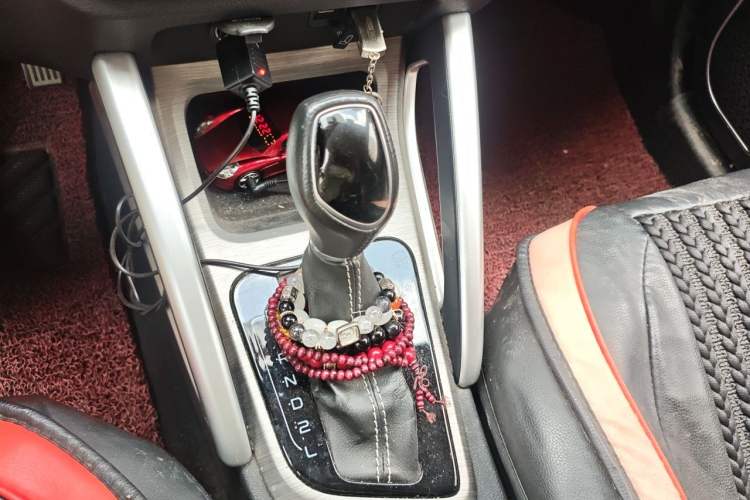 Used Geely Auto Vision X3 2017 1.5L Automatic Elite Model Gear Lever