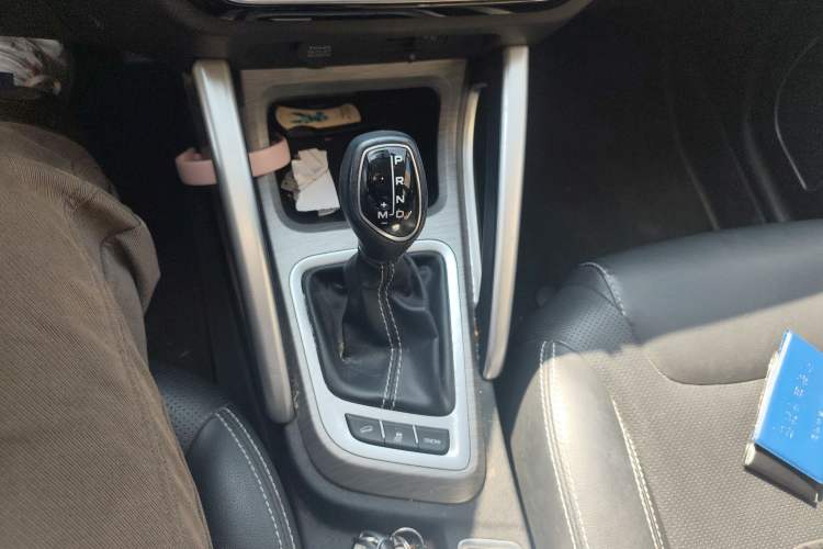 Used Geely Auto Vision X3 2017 1.5L Automatic Luxury Model Gear Lever