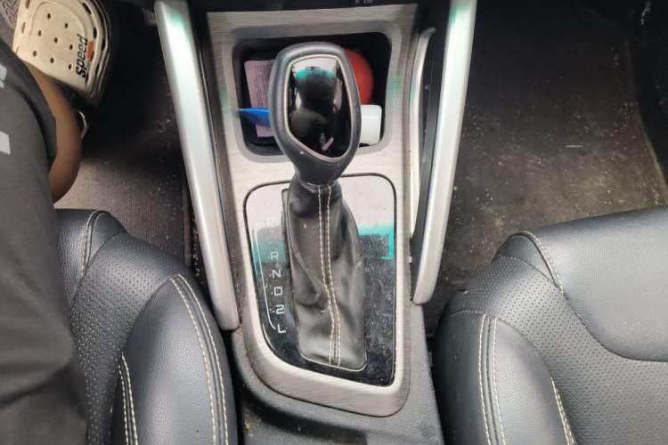 Used Geely Auto Vision X3 2017 1.5L Automatic Luxury Model Gear Lever