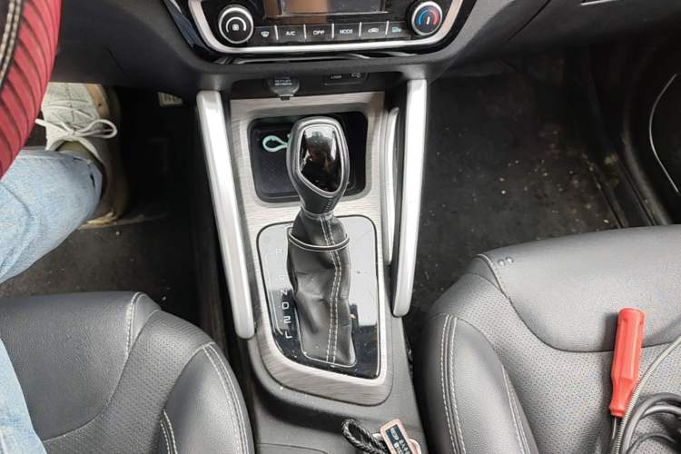 Used Geely Auto Vision X3 2017 1.5L Automatic Luxury Model Gear Lever