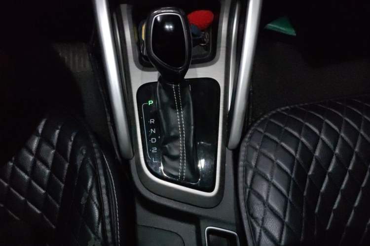 Used Geely Auto Vision X3 2017 1.5L Automatic Luxury Model Gear Lever
