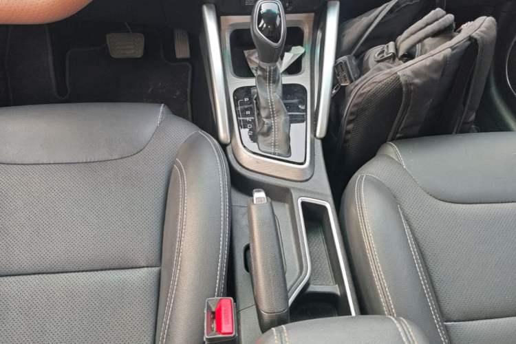 Used Geely Auto Vision X3 2017 1.5L Automatic Elite Model Gear Lever
