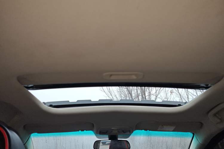 Used Geely Auto Vision X3 2017 1.5L Manual Luxury Model Headliner
