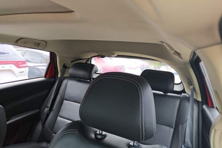Used Geely Auto Vision X3 2017 1.5L Manual Luxury Model Headliner