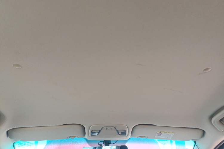 Used Geely Auto Vision X3 2017 1.5L Automatic Elite Model Headliner