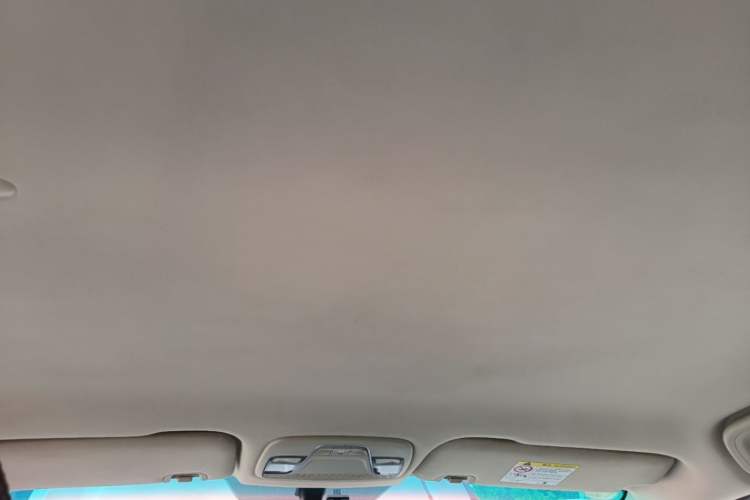 Used Geely Auto Vision X3 2017 1.5L Automatic Elite Model Headliner