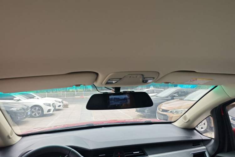 Used Geely Auto Vision X3 2017 1.5L Automatic Elite Model Headliner