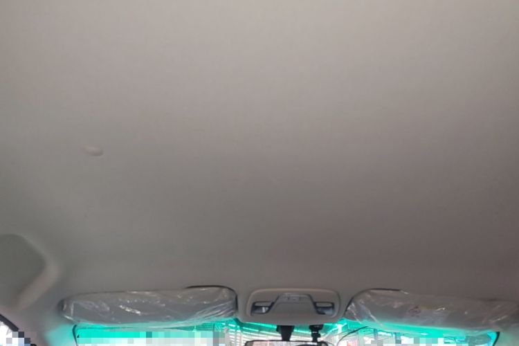 Used Geely Auto Vision X3 2017 1.5L Automatic Elite Model Headliner