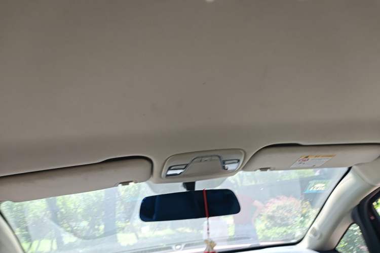 Used Geely Auto Vision X3 2017 1.5L Automatic Elite Model Headliner
