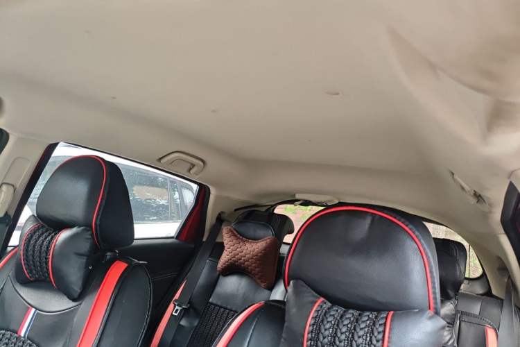 Used Geely Auto Vision X3 2017 1.5L Automatic Elite Model Headliner