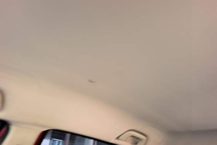 Used Geely Auto Vision X3 2017 1.5L Automatic Elite Model Headliner