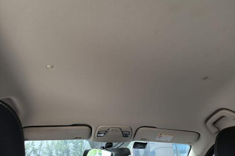 Used Geely Auto Vision X3 2017 1.5L Automatic Elite Model Headliner