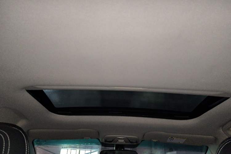 Used Geely Auto Vision X3 2017 1.5L Automatic Luxury Model Headliner