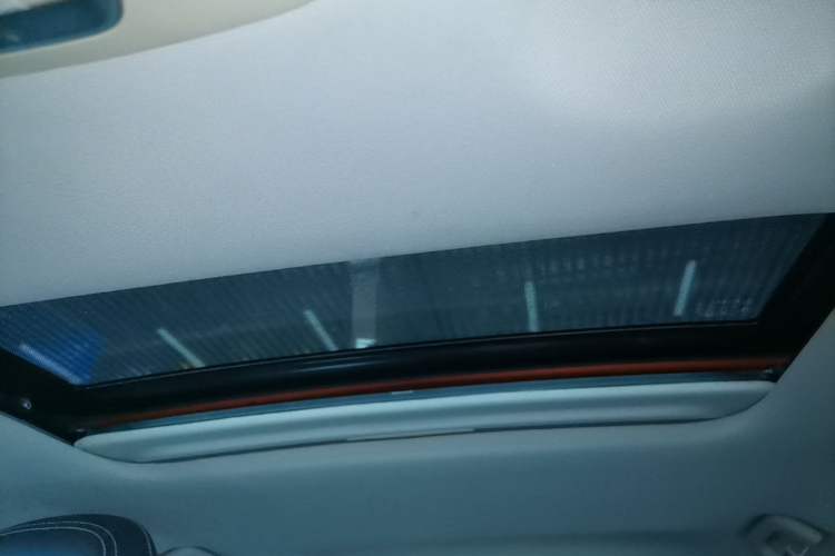 Used Geely Auto Vision X3 2017 1.5L Manual Luxury Model Headliner