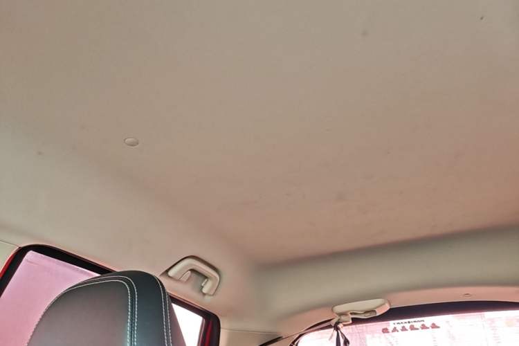 Used Geely Auto Vision X3 2017 1.5L Automatic Elite Model Headliner