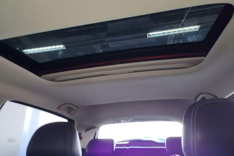 Used Geely Auto Vision X3 2017 1.5L Manual Luxury Model Headliner