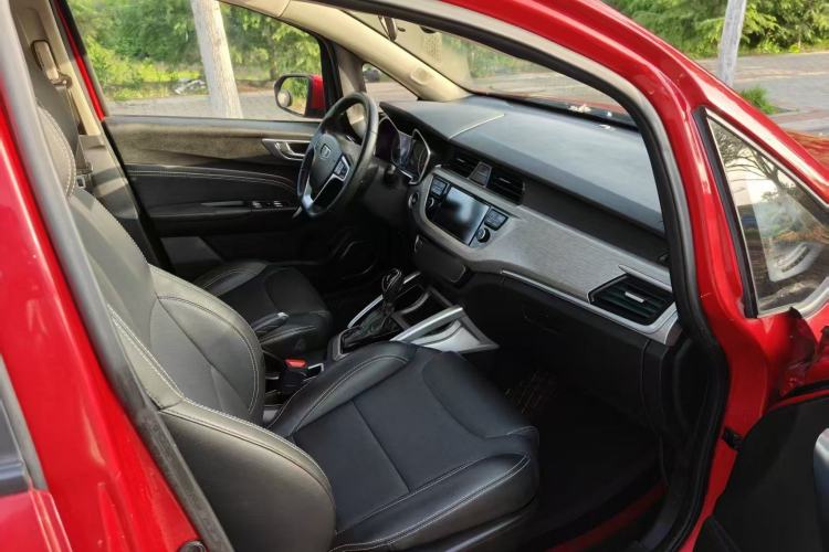 Used Geely Auto Vision X3 2017 1.5L Automatic Elite Model Interior 2