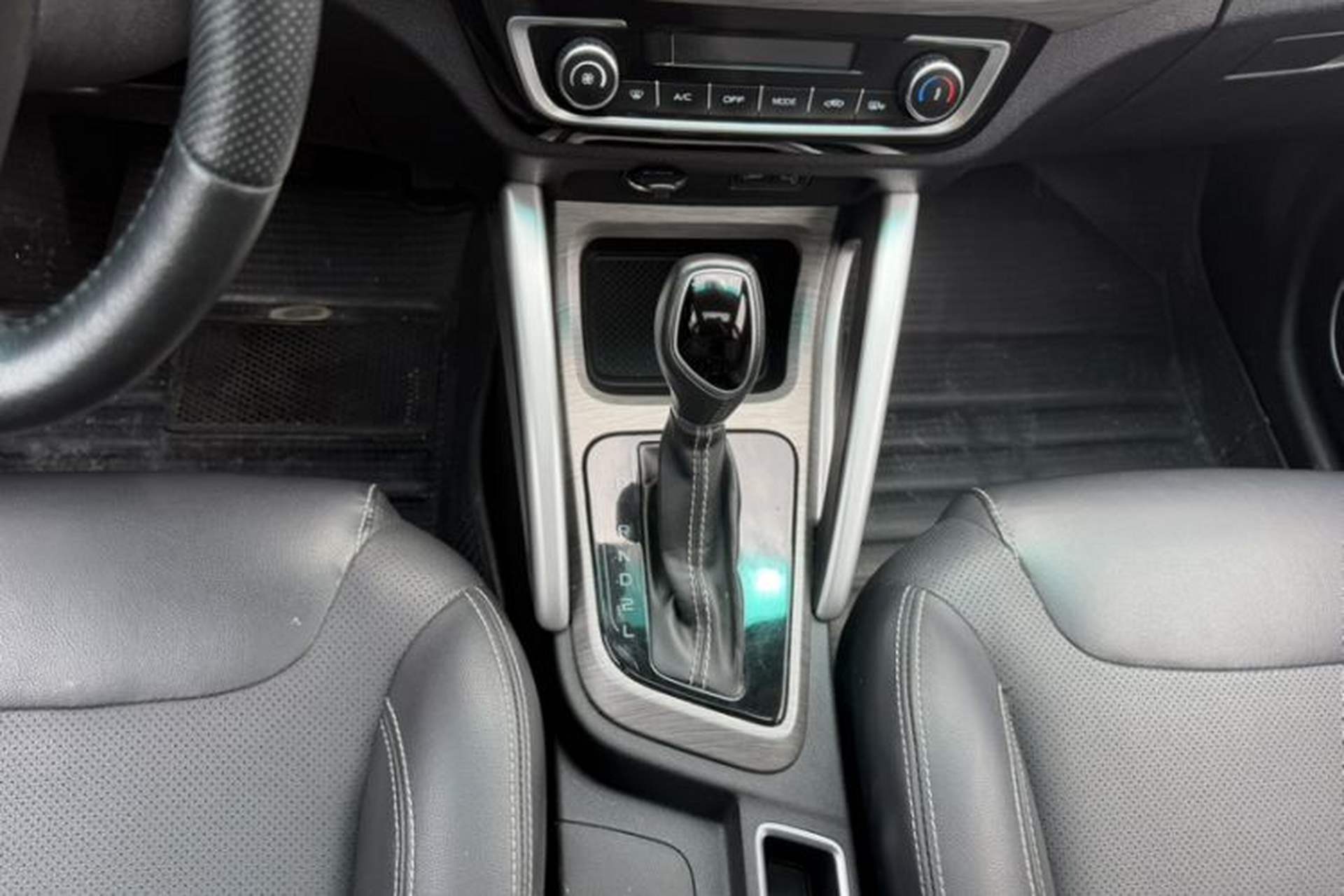 Used Geely Auto Vision X3 2017 1.5L Automatic Luxury Model Interior 3