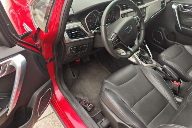 Used Geely Auto Vision X3 2017 1.5L Automatic Elite Model Interior 3