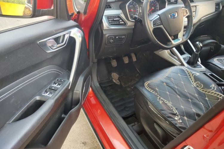 Used Geely Auto Vision X3 2017 1.5L Manual Luxury Model Interior 3