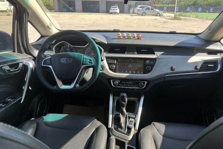 Used Geely Auto Vision X3 2017 1.5L Automatic Luxury Model Interior 4