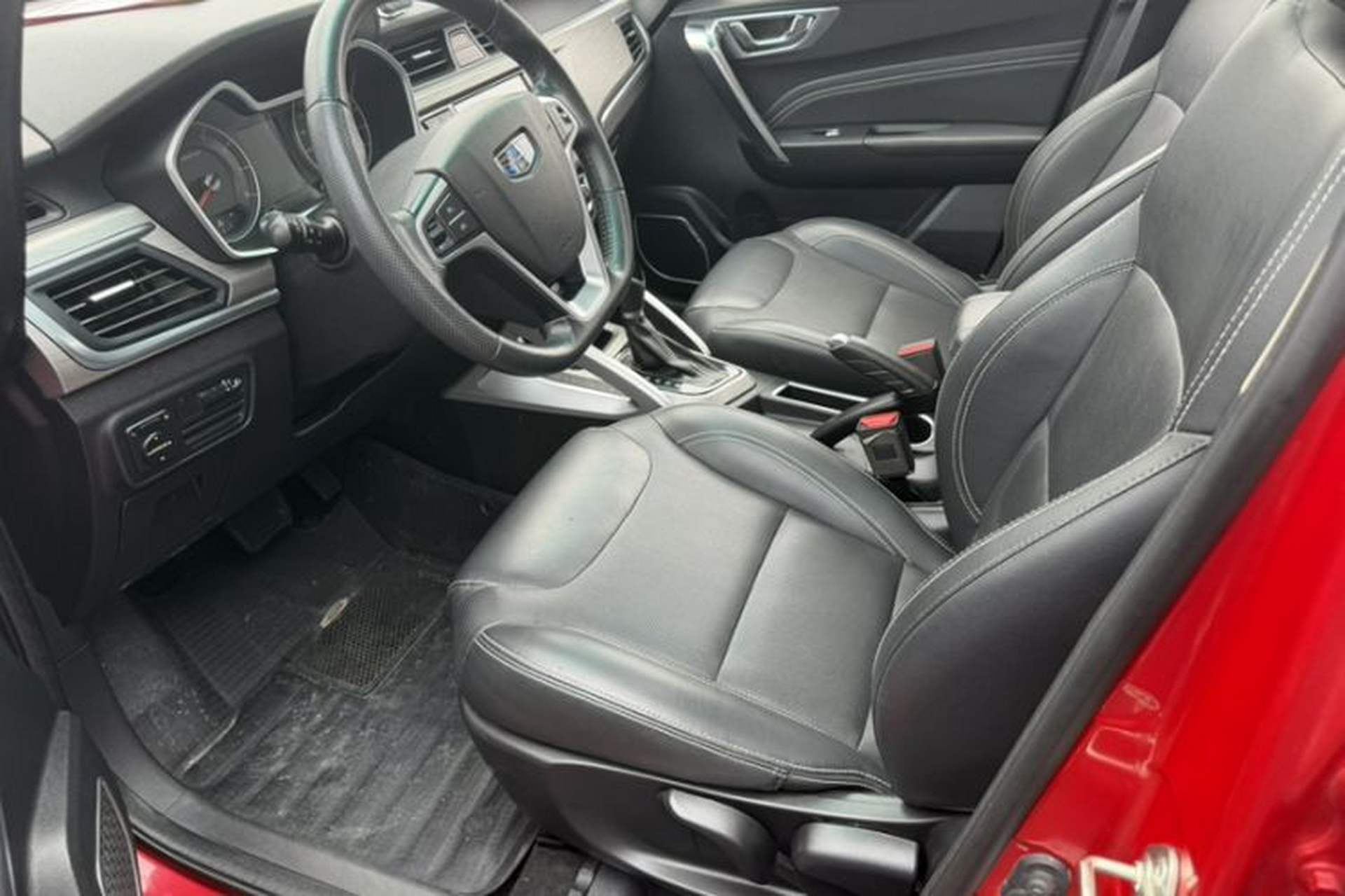 Used Geely Auto Vision X3 2017 1.5L Automatic Luxury Model Interior 4