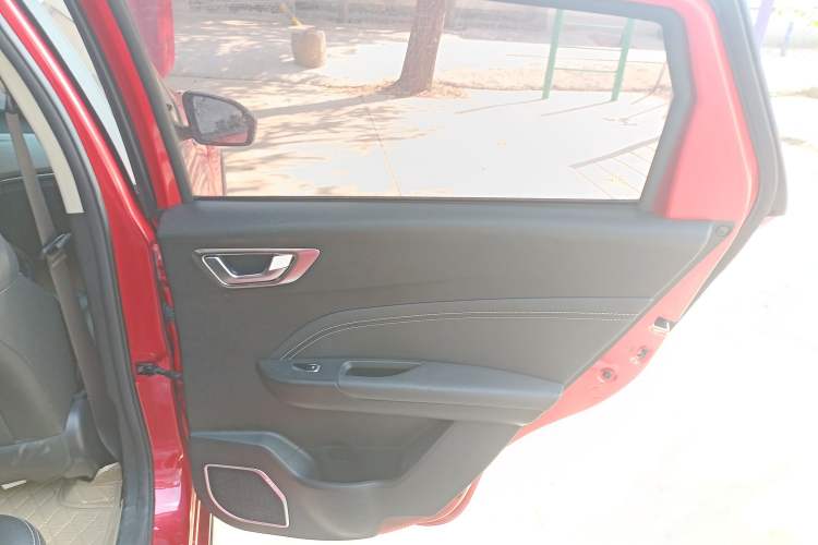 Used Geely Auto Vision X3 2017 1.5L Automatic Elite Model Interior 6