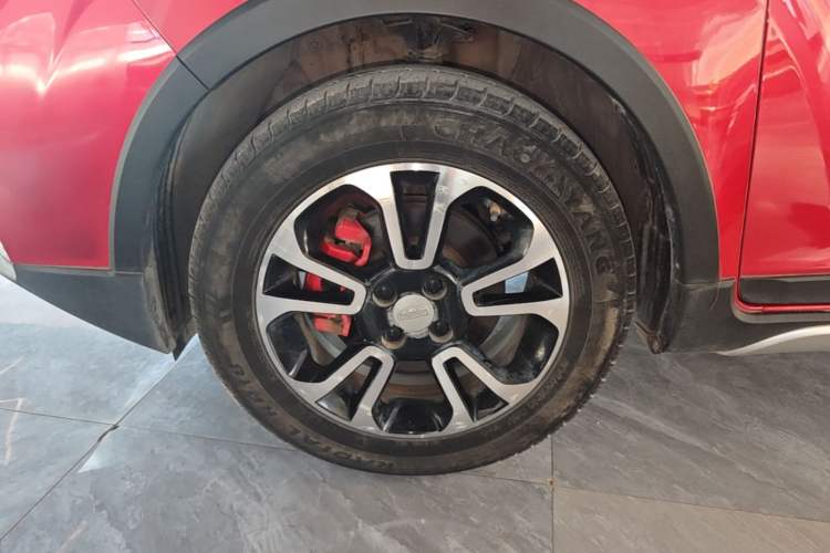 Used Geely Auto Vision X3 2017 1.5L Automatic Luxury Model Left Front Wheel Hub